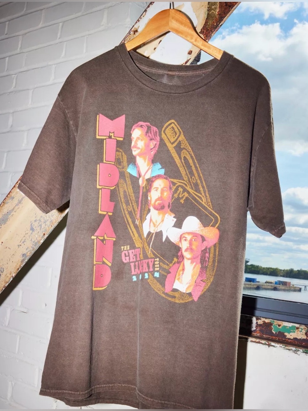 Men’s Medium Urban Outfitters Midland The Get Lucky Tour Graphic Tee